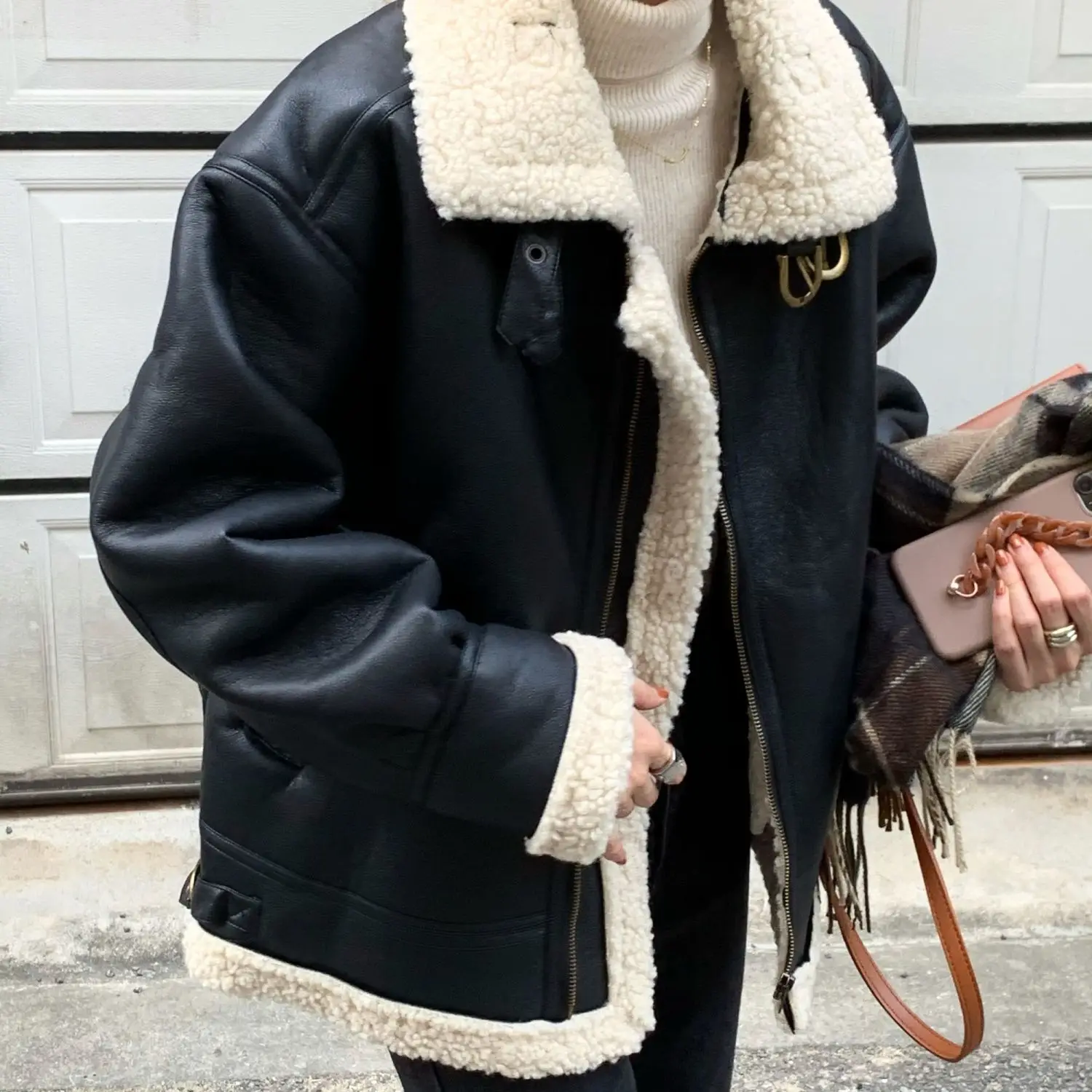 Осенне-зимняя куртка в американском ретро-мотоциклетном стиле, женская кожаная куртка Y2K с отворотом, свободный дизайн, куртка оверсайз, женская куртка Изображение 0