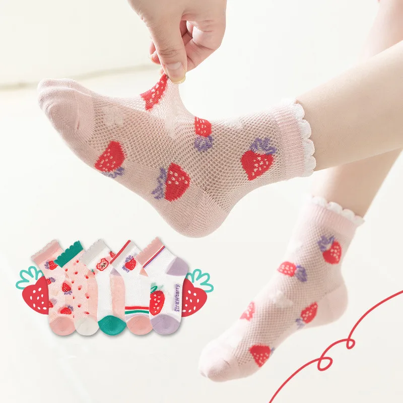 5 Пар детских носков 2023, Летние Новые сетчатые дышащие хлопчатобумажные носки для девочек с мультяшной клубникой Изображение 2