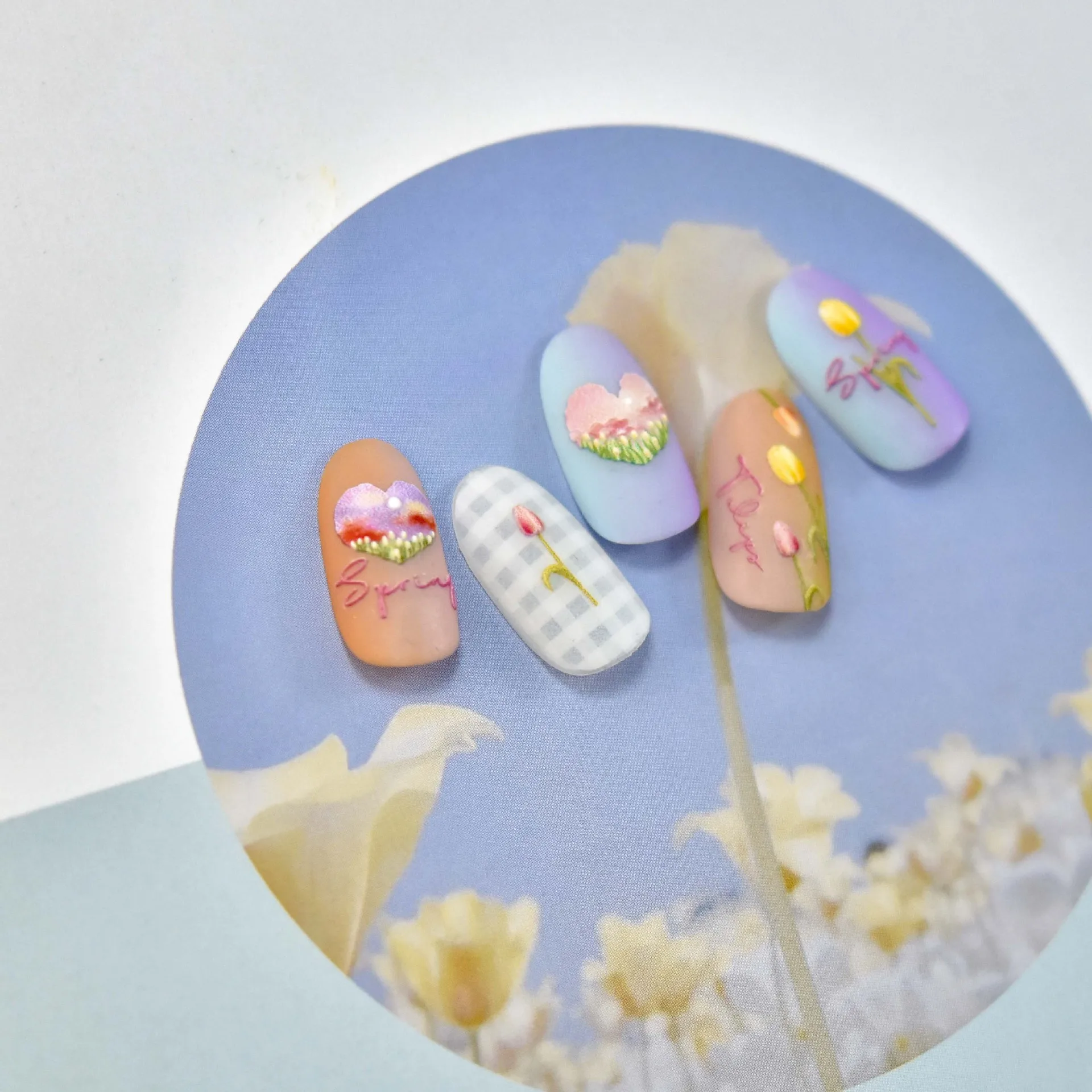 Клейкие наклейки для ногтей Тюльпан Весна Лето Цветок Сердце Любовь Самоклеящиеся наклейки Наклейки для ногтей 5D Дизайн Маникюра Аксессуары Изображение 4