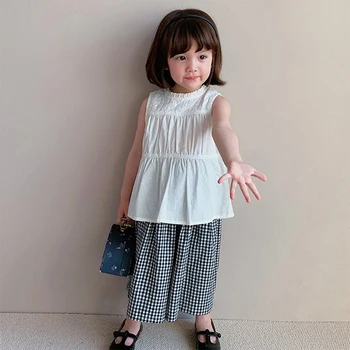 Корейский летний комплект для маленьких девочек, детский клетчатый костюм с широкими брюками, майка без рукавов, новый свободный повседневный комплект из 2 предметов, детская одежда