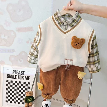 Весна 2023, Милый детский свитер с мишкой, детская рубашка в клетку, жилет, простая повседневная спортивная одежда из трех частей